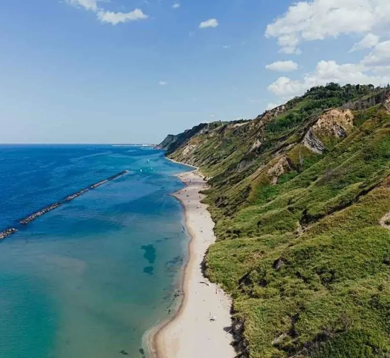 La falesia del San Bartolo